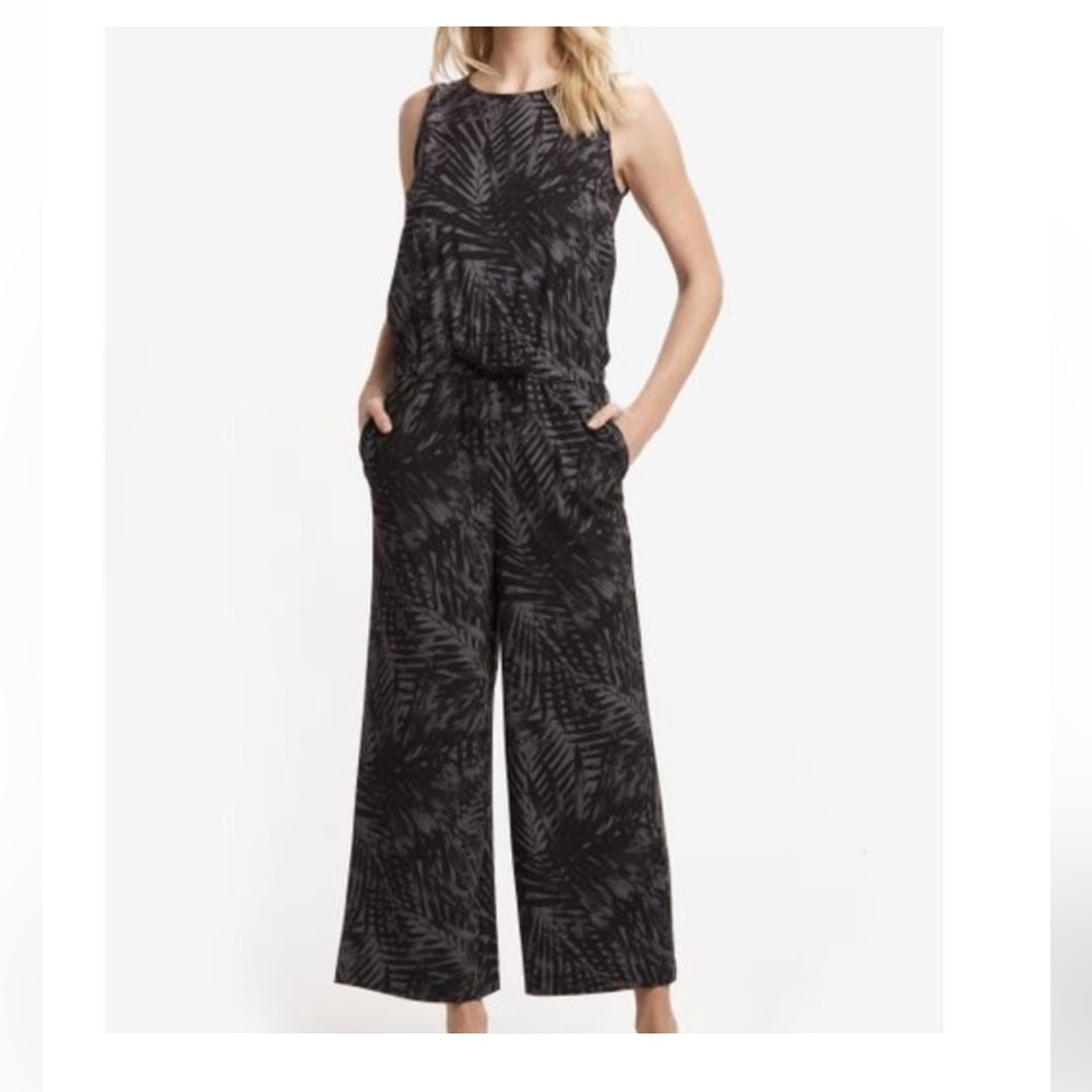 New Lolë palm Siobhan jungle palm romper, size small